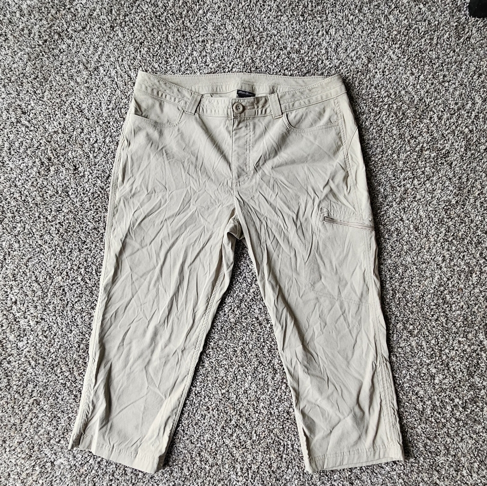 Eddie Bauer Women's Tan Capri Pants Size 14